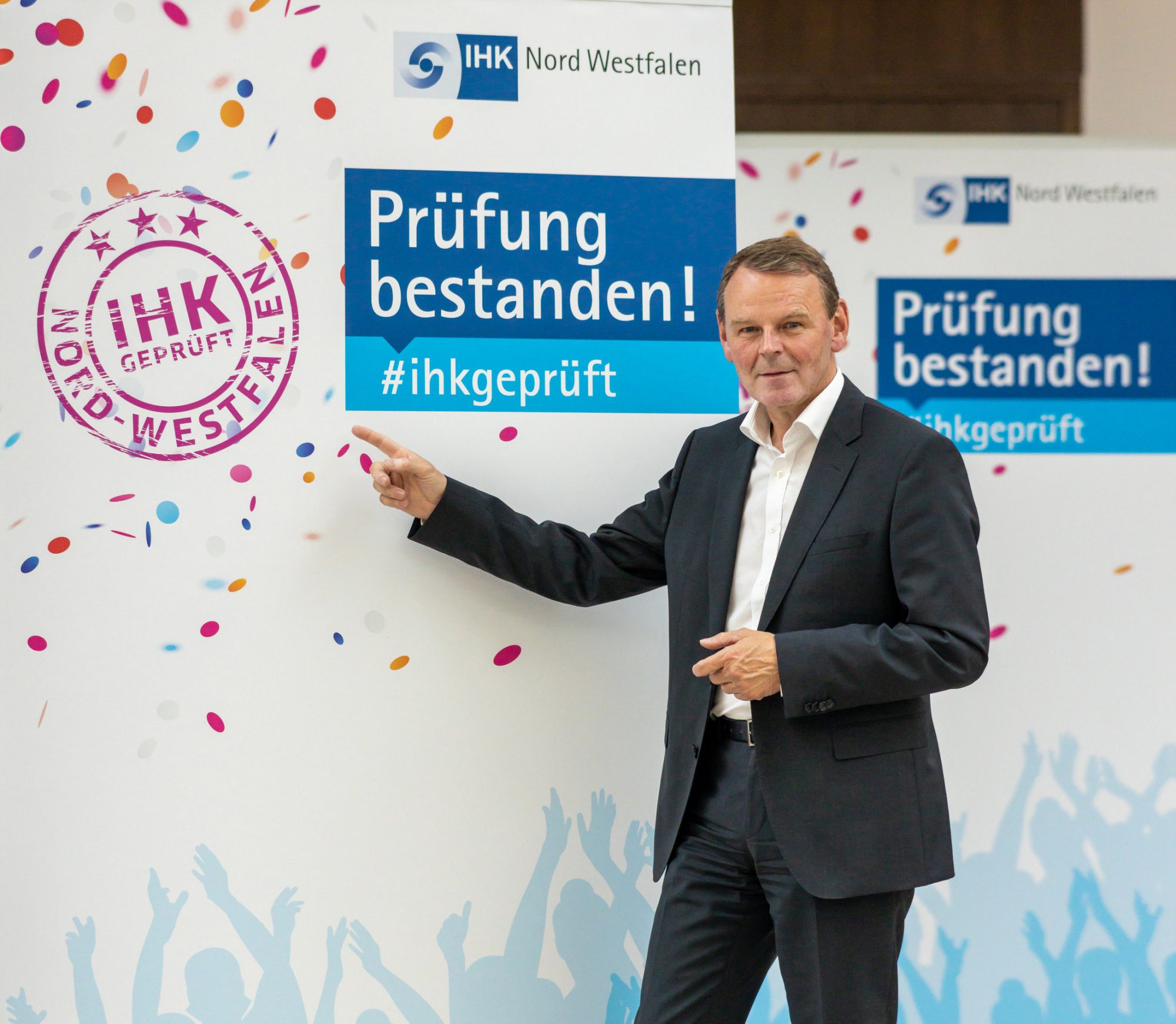 IHK-Hauptgeschäftsführer Dr. Fritz Jaeckel wünscht den künftigen Fachkräften für die Abschlussprüfung viel Erfolg. (Foto: MünsterView/IHK )