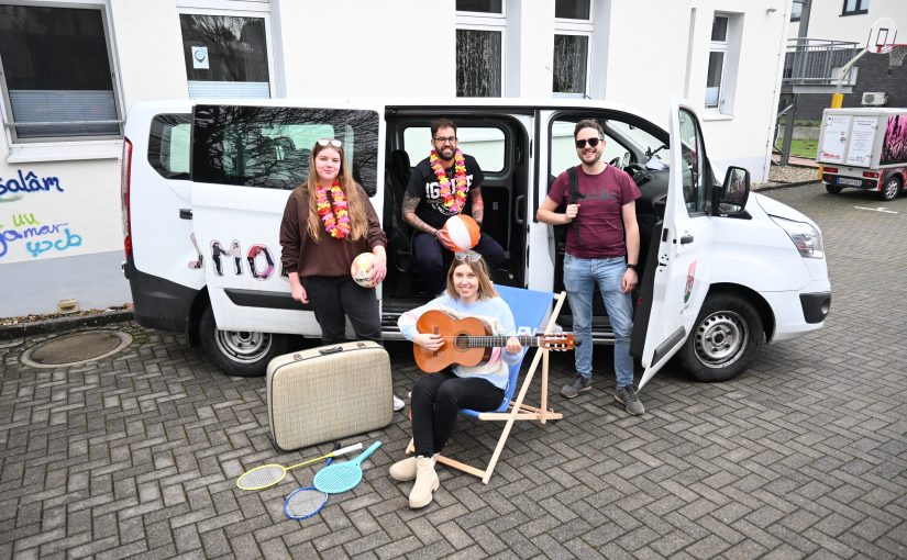 Das Team der Jugendpflege Büren ist bereit für die warmen Jahreszeiten (v. l.): Finja Nacke, Jan Hoffmeister, Sabrina Schäfers und Alessandro Ferraro. (Foto: Stadt Büren)