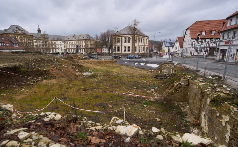 Das Grundstück an der Ecke Bertholdstraße/Königstraße in zentraler Stadteingangslage. (Foto: Michael Kirchner)