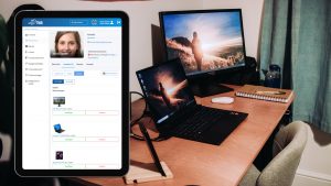 Mit der Timly Inventar-App ist die Inventur auch im Homeoffice durchführbar (Foto: Nighthawk Shoots / Unsplash)