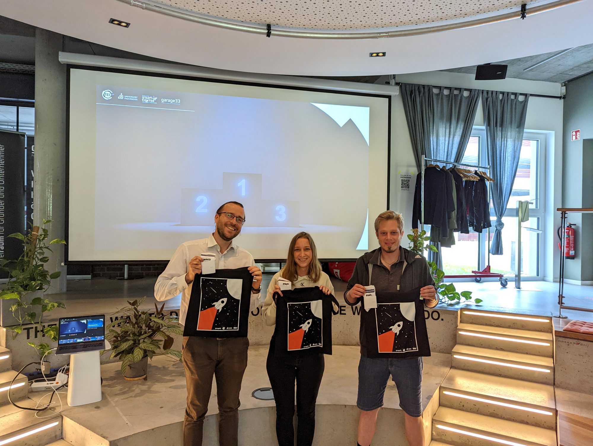 Die Gewinner*innen des dritten Workshops „Prototype your PhD”, in dem Doktorand*innen erfahren, wie aus einem Promotionsthema ein Start-up entstehen kann. (Foto: TecUP)