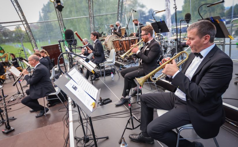 Mit mehreren Auftritten sind die Bielefelder Philharmoniker auch in diesem Jahr wieder die Hauptakteure von „vielHarmonie“ im Bürgerpark. (Foto: Sarah Jonek)