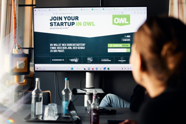 Startup Jobs OWL ist die Antwort der Bielefelder Gründungsförderer auf die Nachfrage der Startup-Szene nach Mitarbeitenden und Co-Foundern. (Foto: P. Pollmeier/FH Bielefeld)
