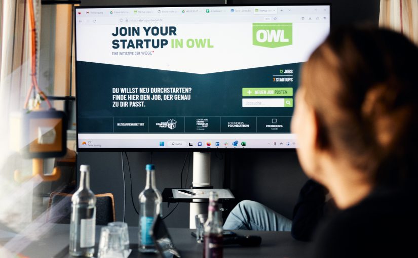 Startup Jobs OWL ist die Antwort der Bielefelder Gründungsförderer auf die Nachfrage der Startup-Szene nach Mitarbeitenden und Co-Foundern. (Foto: P. Pollmeier/FH Bielefeld)