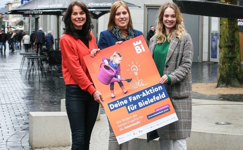 (v. l.) Kati Bölefahr, Julia Lehmann und Félice Wittrin von Bielefeld Marketing freuen sich auf kreative Ideen für Projekte oder Events für die Bielefelder City. (Foto: Bielefeld Marketing GmbH)
