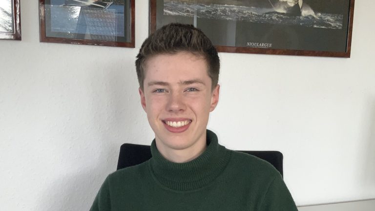 Qualifiziert für den Vorentscheid von „Jugend gründet“: Thierry-Laurent Schewe aus Emsdetten hat eine Website entwickelt, die eine kostenfreie digitale Kaufberatung bietet. (Foto: privat)