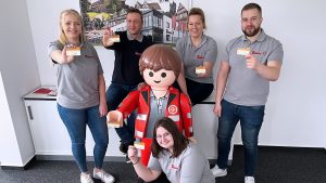 (V. li.) Nadja Schumacher, Jens Koch, Julia Klass, Judith Suckow, Robert Lucht und viele weitere Kolleginnen und Kollegen der Johanniter Lippe-Höxter haben sich bereits entschieden – was denkst du? (Foto: Johanniter Lippe-Höxter)