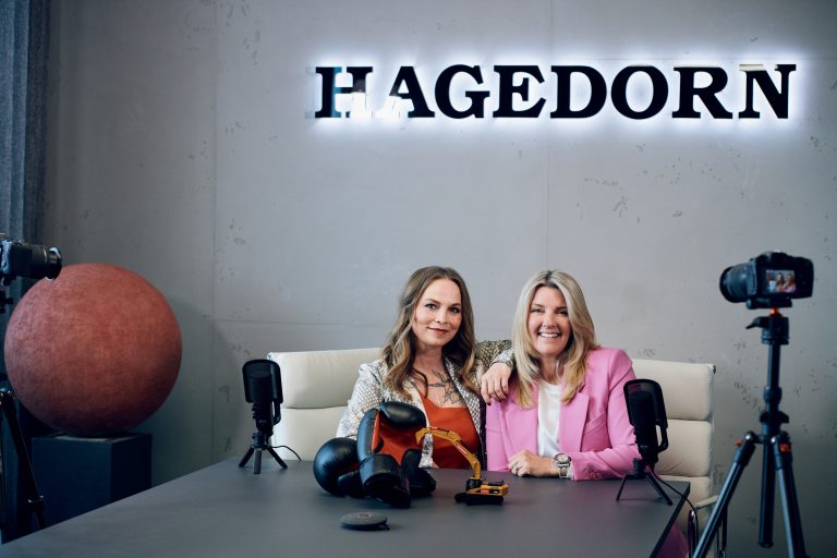 Regina Halmich und Barbara Hagedorn wollen mit gebündelten Kräften Strukturen wandeln (Foto: Hagedorn)