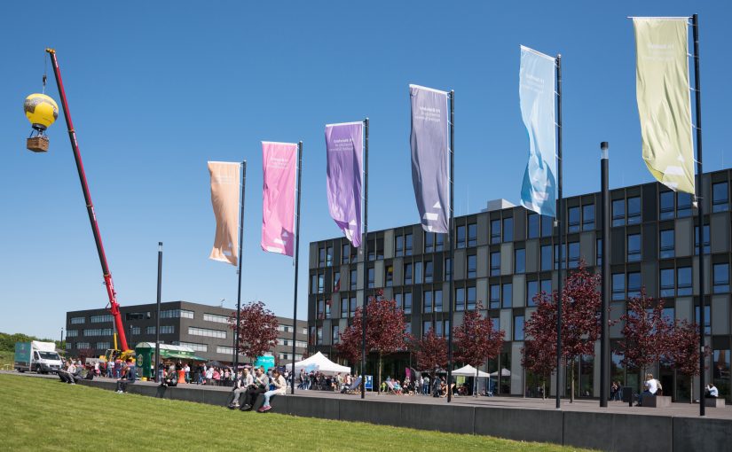 Die Hochschule Bielefeld lädt ein zum Tag der offenen Tür am 6. Mai 2023. (Foto: F. Hüffelmann/HSBI)