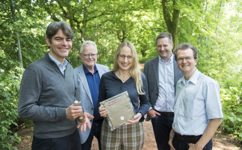 Nachhaltiger Super-Dämmstoff aus Bäumen kommt aus dem Osnabrücker Land