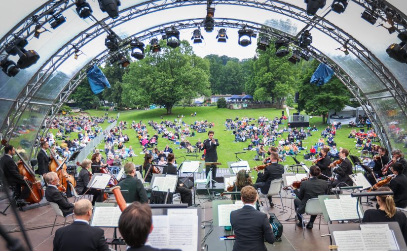 Zwei Konzertabende gestaltet das Orchester der Bielefelder Philharmoniker in diesem Jahr bei „vielHarmonie“: 18. und 21. August 2023. (Foto: Sarah Jonek)