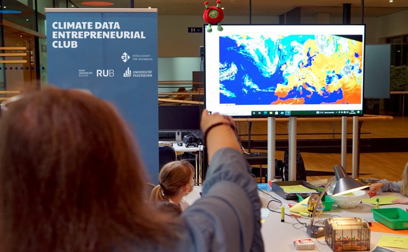 Das neue Projekt „Climate Data Entrepreneurial Club“ der Universitäten Paderborn und Bochum sowie der Gesellschaft für Informatik e.V. verbindet Bildung für eine digital vernetzte Welt mit Enga-gement für den Klimaschutz. (Foto: Andreas Rienow)
