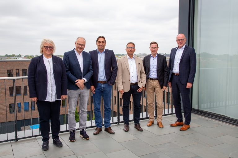 von links nach rechts: Sabine Steidinger, Martin Beyer, Julian de Souza, Thomas Junglas, Dr. Torsten Feldbrügge und Holger Laue (Foto: GWS)