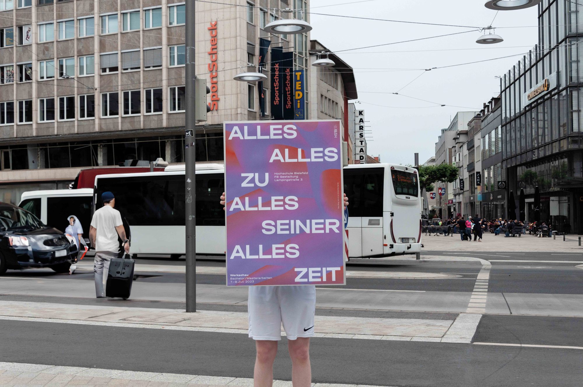 Für seine Bachelorarbeit konzipierte Paul Ring neben einer Plakatkampagne auch einen Instagramkanal und eine Webseite. (Foto: P. Ring/HSBI)