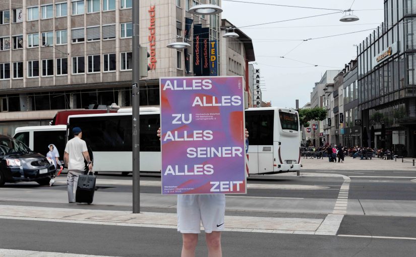 Kampagne in Bielefeld: HSBI-Student entwickelt Aufruf zur Entschleunigung