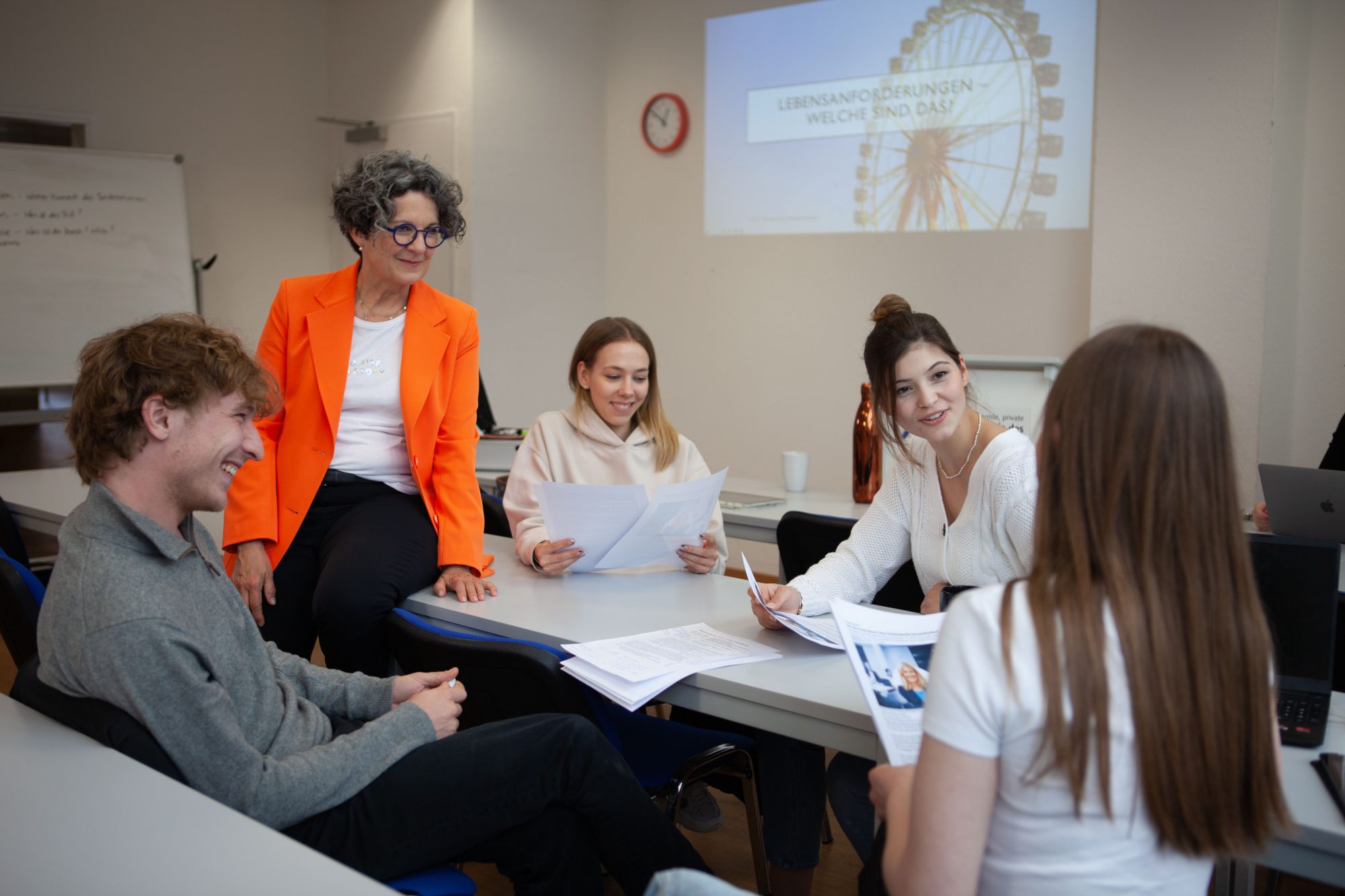 An der FHM läuft die Bewerbungszeit für einen Studienplatz noch bis Ende August. (Foto: Fachhochschule des Mittelstands)