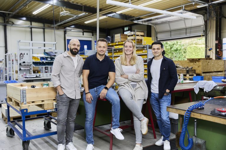 Jakob Löwenstein, Marco Tenhaef, Louisa Vauth, Karusch Galstjan. (Foto: MIT)