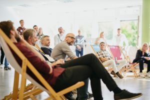 Das erste Barcamp des Transferprojekt InCamS@BI ist erfolgreich verlaufen: 45 Teilnehmerinnen und Teilnehmer tauschten sich am 1. September 2023 zum Thema Circular Design aus. (Foto: K. Starodubskij/HSBI)