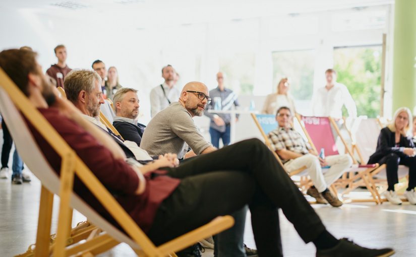 Das erste Barcamp des Transferprojekt InCamS@BI ist erfolgreich verlaufen: 45 Teilnehmerinnen und Teilnehmer tauschten sich am 1. September 2023 zum Thema Circular Design aus. (Foto: K. Starodubskij/HSBI)