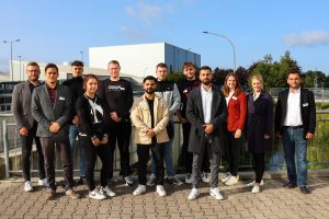 Das Ausbildungsteam der Gauselmann Gruppe begrüßt die neuen Azubis zum Start in der Unternehmensgruppe. (Foto: Gauselmann)