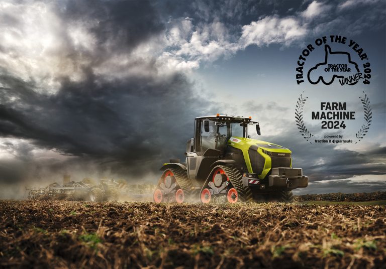 Stärke ist mehr als Kraft: Die XERION 12er Serie steht für mehr Zugeffizienz, mehr Rentabilität und mehr Komfort – aber auch mehr Assistenz dank CEBIS, CEMOS und Konnektivität. (Foto: CLAAS)