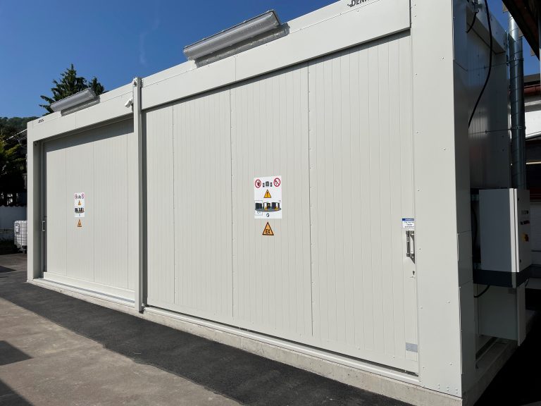 Dieses DENIOS Gefahrstofflager (RFP 815.30 SD) wurde an die Firma Hoernecke nach Baden-Württemberg geliefert (Foto: Denios)