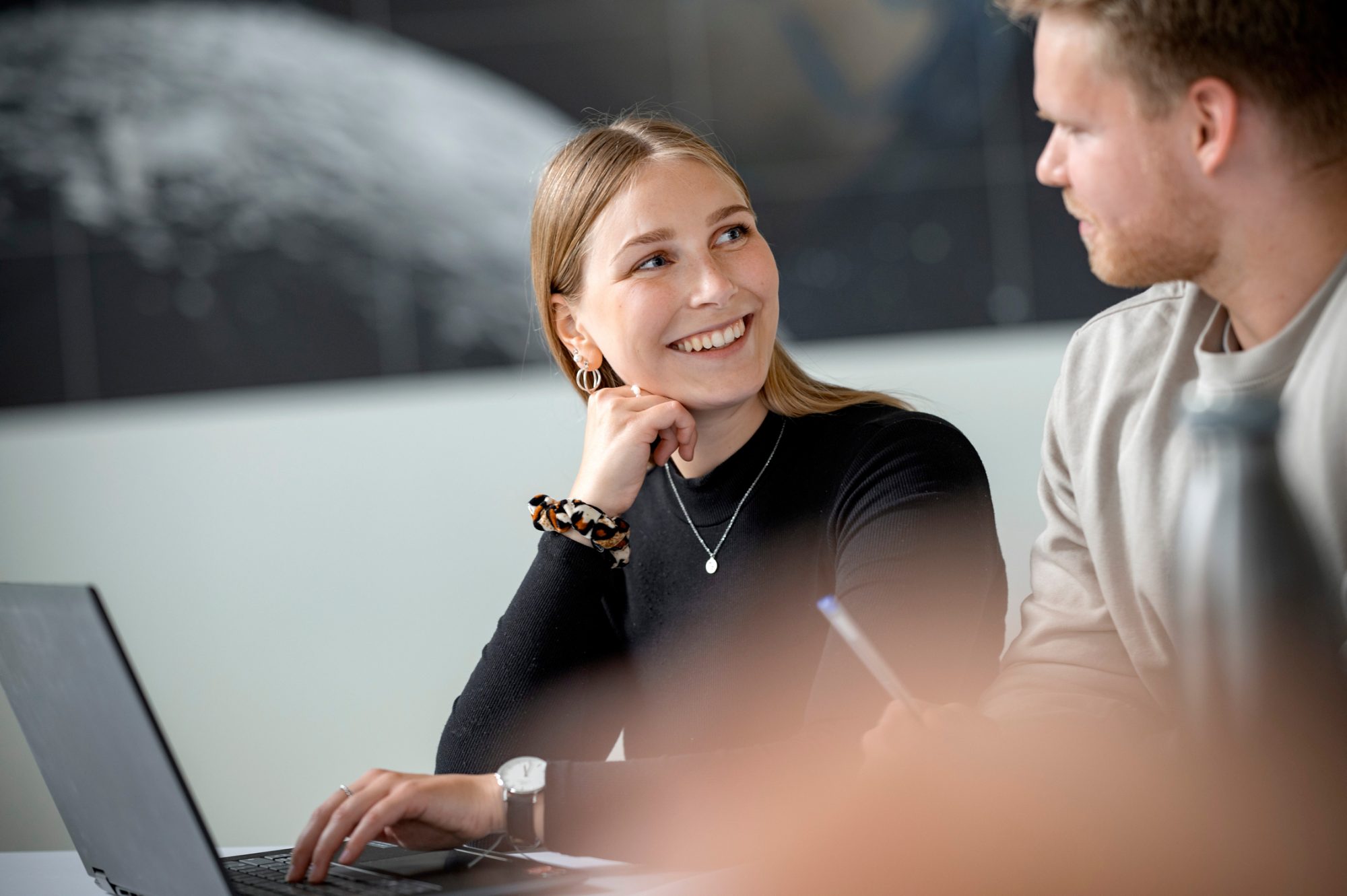 Die Masterstudiengänge Business Management, Controlling und Finanzen, International Business and Management, Management in der Gesundheitsversorgung und Management in Nonprofit-Organisationen der Fakultät Wirtschafts- und Sozialwissenschaften erhalten Spitzenplatzierungen. (Foto: Hochschule Osnabrück)