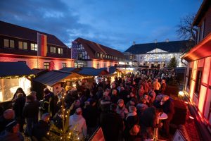 Gut besucht: Tausende Besucher strömen jedes Jahr zum Winterlichen Schlossvergnügen. (Foto: Gauselmann)