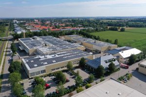 Seit Bestehen der Valensina Gruppe wird in Erding mit der Spedition und Lagerei Greilemeier GmbH zusammengearbeitet. (Foto: Valensina Gruppe)
