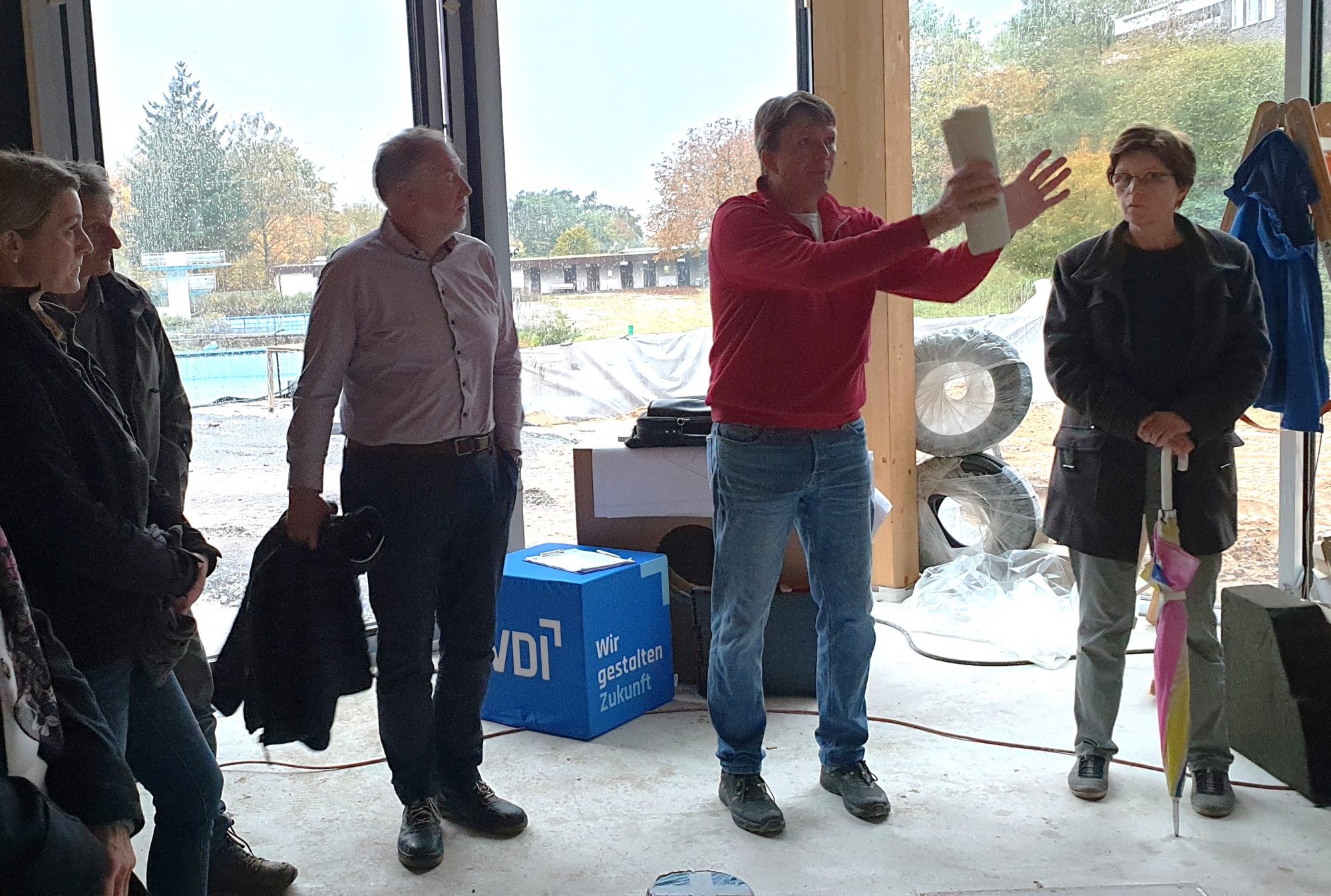Olrik Meyer, Fachbereichsleiter Umwelt, Nachhaltigkeit und Mobilität, Dr. Ingo Möller, Projektkoordination Klimaerlebniswelt (Foto: VDI OWL)