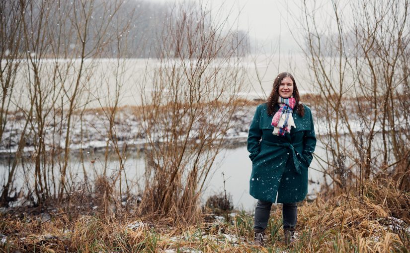 Melissa Diekmann hat mit ihrer Bachelorarbeit dazu beigetragen, dass die Hannover Rück das Auftreten von Naturkatastrophen besser einschätzen und berechnen kann. (Foto: P. Pollmeier/HSBI)