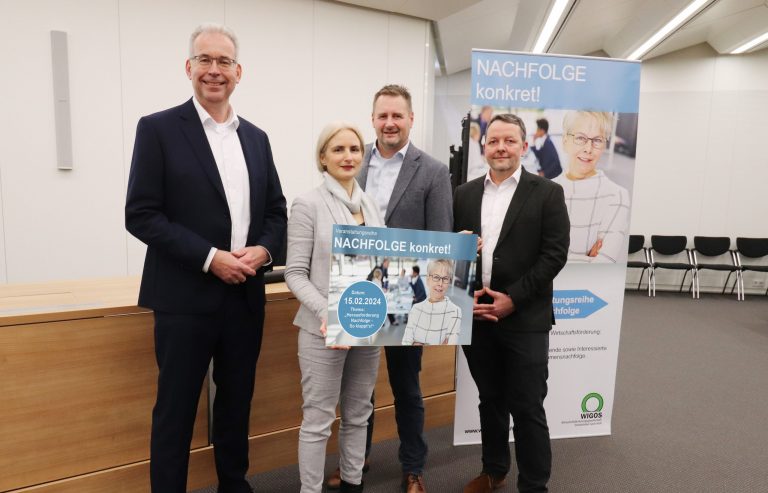 Über den Erfolg der Nachfolgeveranstaltung freuten sich (v. li.): Thomas Heitmann (Commerzbank), Ayse Mese (DUB), Axel Kolhosser (WIGOS) und Ingo Claus (KERN - Unternehmensnachfolge) (Foto: Eckhard Wiebrock)