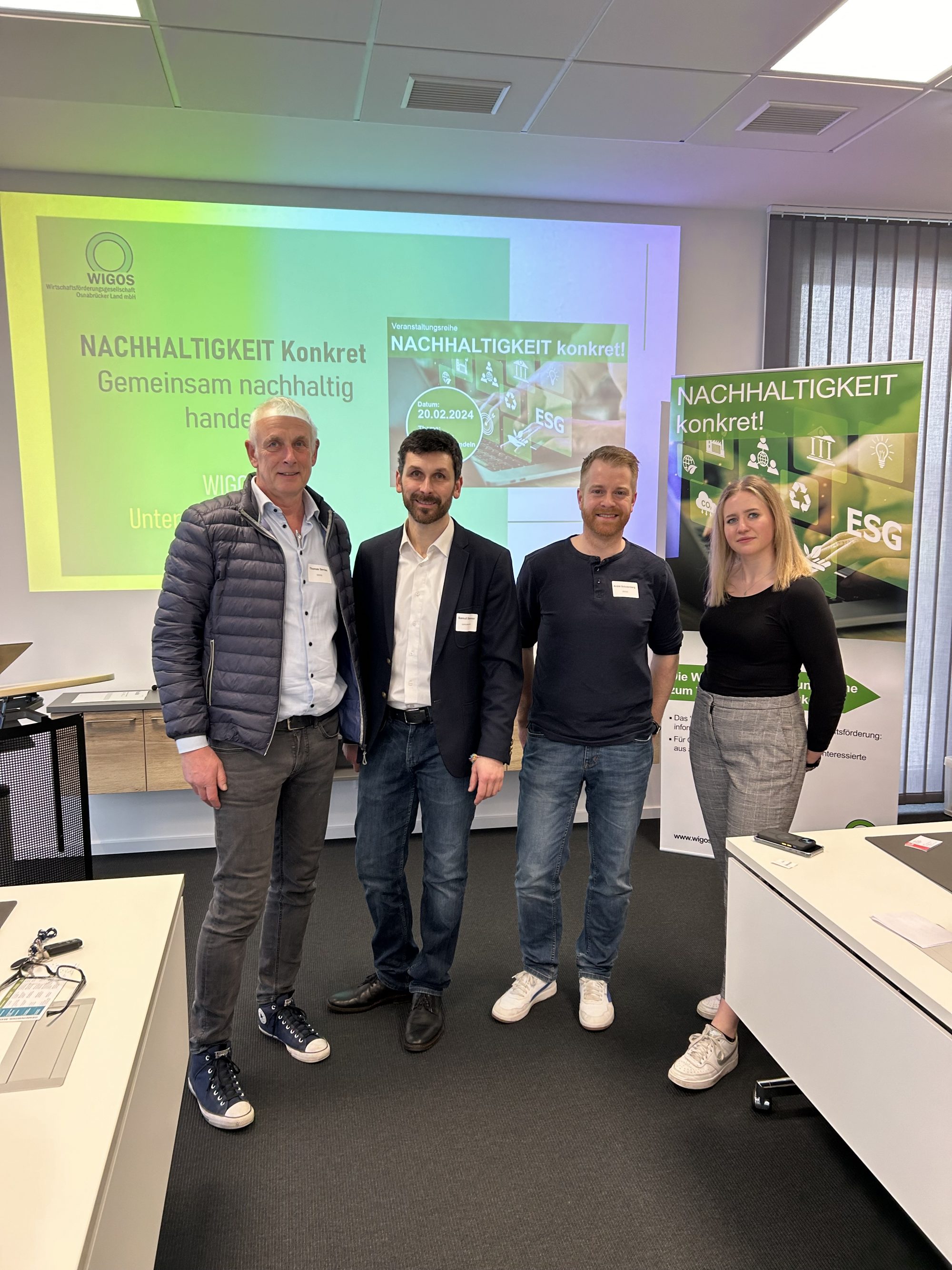 Freuten sich über das große Interesse (v.li.): Thomas Serries, Leiter des WIGOS-UnternehmensService, Berater Samuil Simeonov sowie André Schulenberg (WI-GOS-UnternehmensService) und Imke Brockmann, bei der WIGOS verantwortlich für das Thema Nachhaltigkeit. (Foto: WIGOS)
