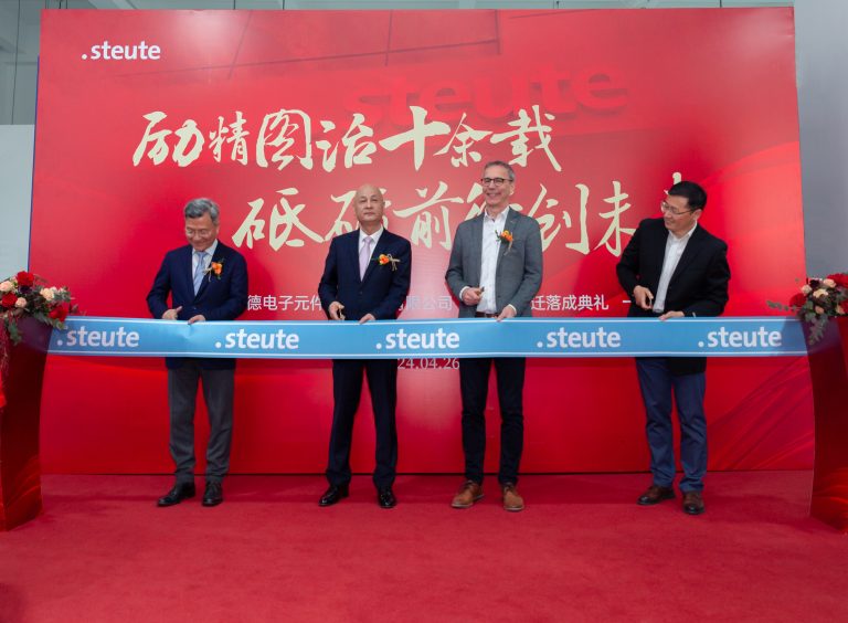 Eröffnungszeremonie (Foto: steute Technologie GmbH & Co. KG)