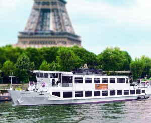 Das vollelektrische Schiff Mistinguett wird an der Eröffnung der Olympischen Spiele teilnehmen (Foto: KEB)