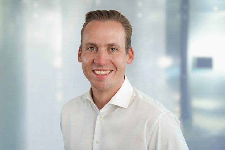 Digital Zukunft entwickeln, das ist eine der Aufgaben von Marc Müller (M.A.), der als Produktmanager seit Juni 2024 das Team der Sita verstärkt. (Foto: SITA)