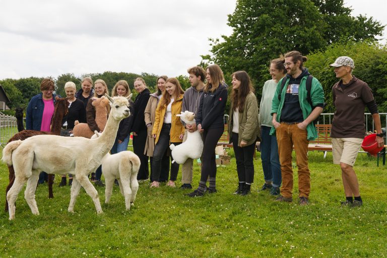 Die Exkursion fand im Rahmen des HSBI-Praxisprojektes „Systemische Beratung für Menschen in höherem Lebensalter“ statt. (Foto: F. Hüffelmann/HSBI)