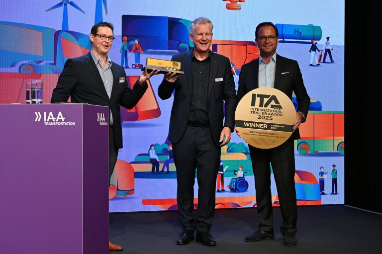 Andreas Schmitz, CEO, bei der Preisverleihung (Foto: Schmitz Cargobull)