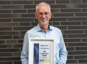 Sita Geschäftsführer Thomas Kleinegees freut sich über die Auszeichnung TOP Lieferant 2024, eine Prämierung, die er als Teamleistung sieht (Foto: SITA)
