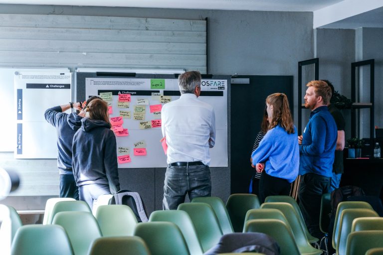 In der it's OWL Initiative Stratosfare werden Unternehmen zu Kunden von Start-ups. Foto: it's OWL (Foto: it‘s OWL Clustermanagement GmbH)