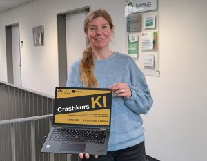 Andrea Frosch vom WIGOS-UnternehmensService freut sich auf den Crashkurs. (Foto: Eckhard Wiebrock / WIGOS)