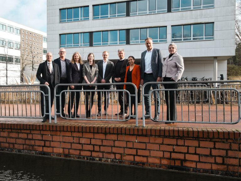 Das Präsidium der Hochschule Osnabrück begrüßte die neuen Professor*innen, die ab dem Sommersemester 2025 die Hochschule mitgestalten. (Foto: Hochschule Osnabrück)