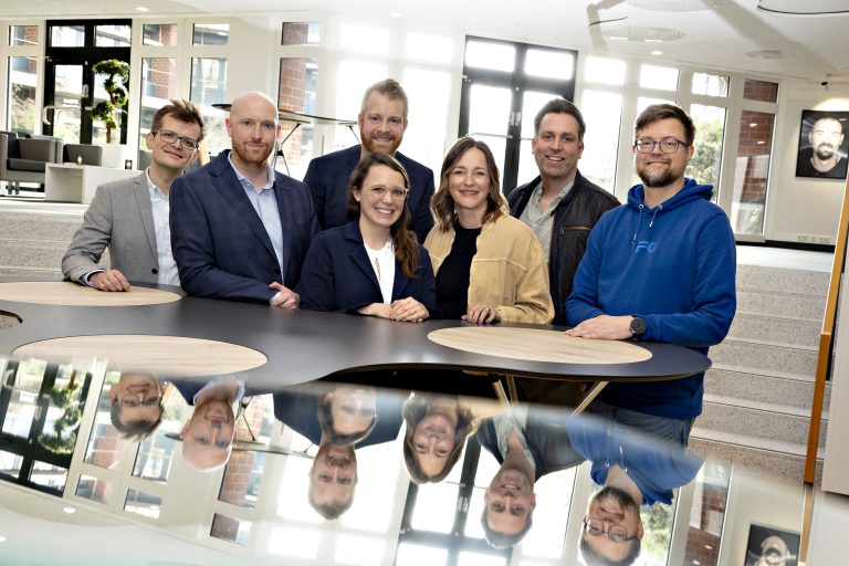 Nahmen gemeinsam das UnternehmenZUKUNFT in den Fokus (v.li.): Lars Brendler, Geschäftsführer tdlc innovation GmbH, Alexander Worstbrock, Unternehmensbera-tung Worstbrock, André Schulenberg, WIGOS-UnternehmensService, Maike Tallen, Tallen Partnerschaft von Rechtsanwälten GmbH, Sandra Schürmann, Leiterin WI-GOS-Fachkräftebüro, Alexander Schröder, Betriebsleiter Klinkerwerk B. Feldhaus GmbH & Co. KG und Andreas Meiners, Fachkräfte & Unternehmensnachfolge WFO (Foto: Miriam Loeskow-Bücker / WIGOS)