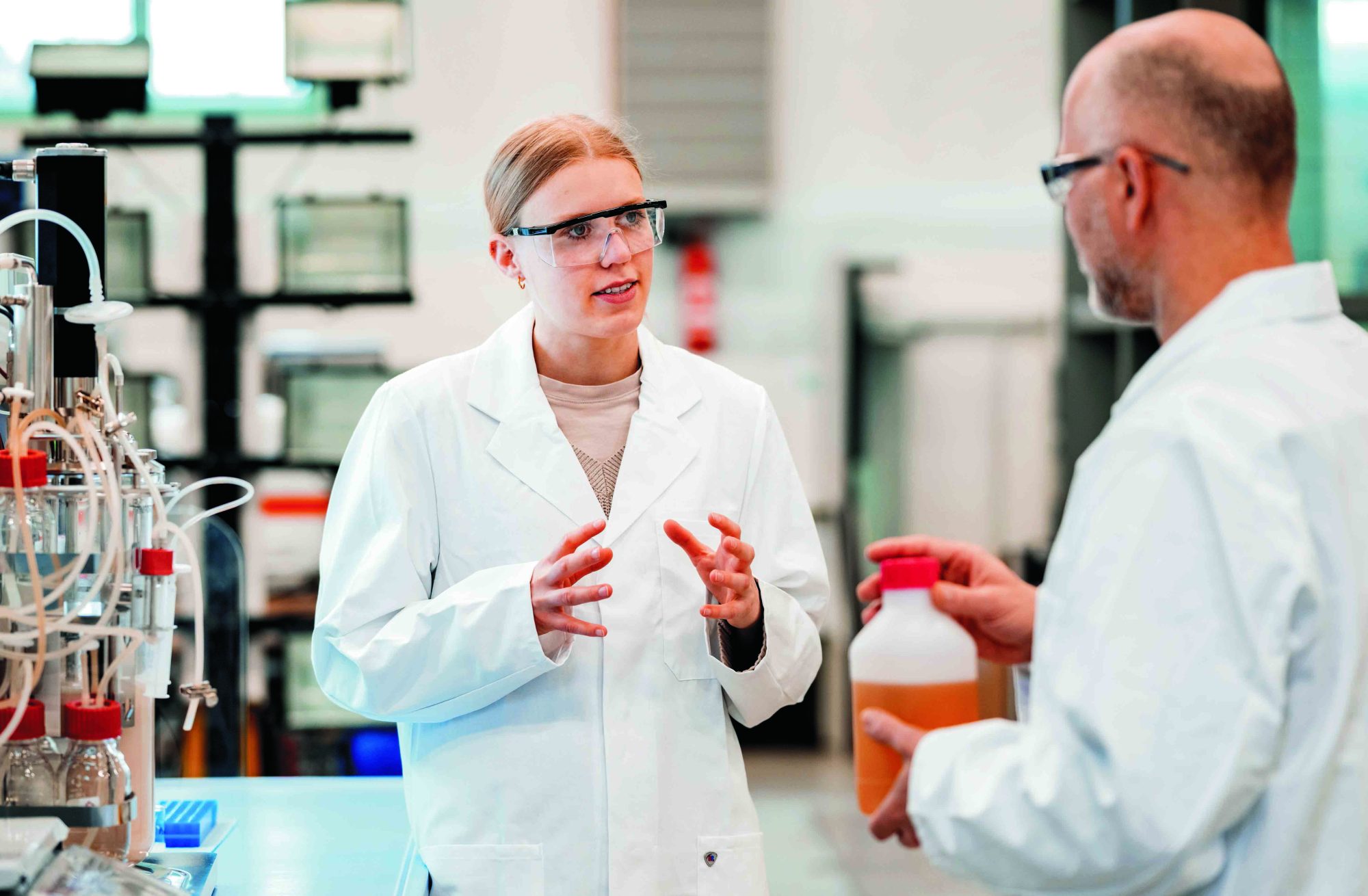 Aus der Forschung in die Praxis: Die Osnabrücker Hochschulen wollen verstärkt Wissenschaftlerinnen fördern, ihre forschungsbasierten Gründungsideen umzusetzen. (Foto: Hochschule Osnabrück/Oliver Pracht)