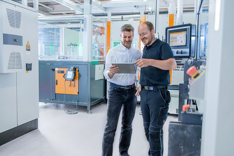 Das Softwaretool ermöglicht es Anwendern, Maschinendaten einfach zu akquirieren, vorzuverarbeiten und anderen Applikationen zur Verfügung zu stellen (Foto: Weidmüller)