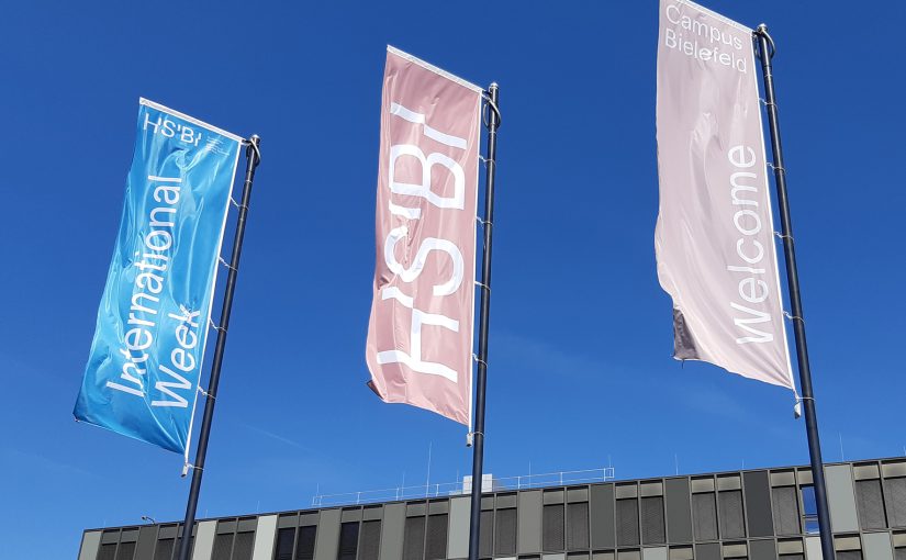 Mehr als 100 Gäste aus 35 Ländern bereichern die Fachbereiche und Campusstandorte mit internationalen und interkulturellen Lehrveranstaltungen, Vorträgen, Workshops und Aktionen. (Foto: HSBI)
