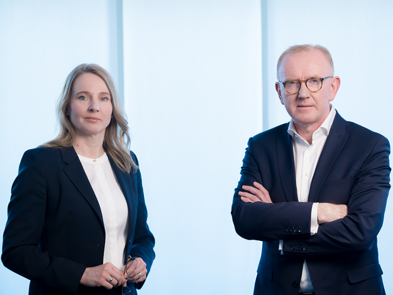 Natascha Sander und Michael Finger (Foto: technotrans)