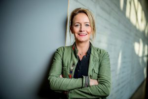 Prof. Dr. Julia Oswald, Professorin für Krankenhausfinanzierung und -management, wird Professorin des Jahres 2025 in der Kategorie Wirtschaftswissenschaften/Jura. (Foto: Hochschule Osnabrück)