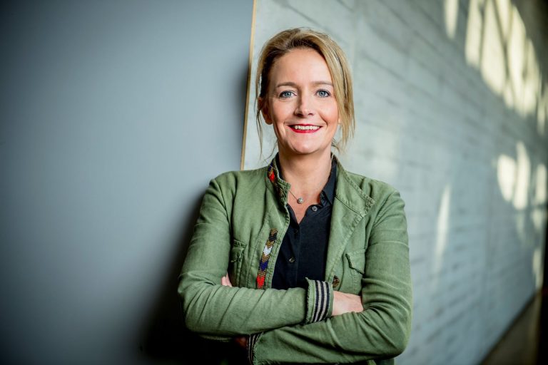 Prof. Dr. Julia Oswald, Professorin für Krankenhausfinanzierung und -management, wird Professorin des Jahres 2025 in der Kategorie Wirtschaftswissenschaften/Jura. (Foto: Hochschule Osnabrück)