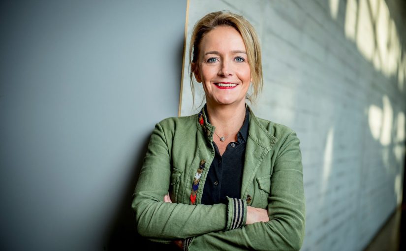 Prof. Dr. Julia Oswald, Professorin für Krankenhausfinanzierung und -management, wird Professorin des Jahres 2025 in der Kategorie Wirtschaftswissenschaften/Jura. (Foto: Hochschule Osnabrück)